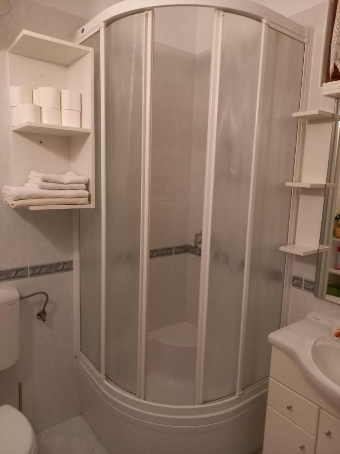Apartments Raos Stobrec Ngoại thất bức ảnh